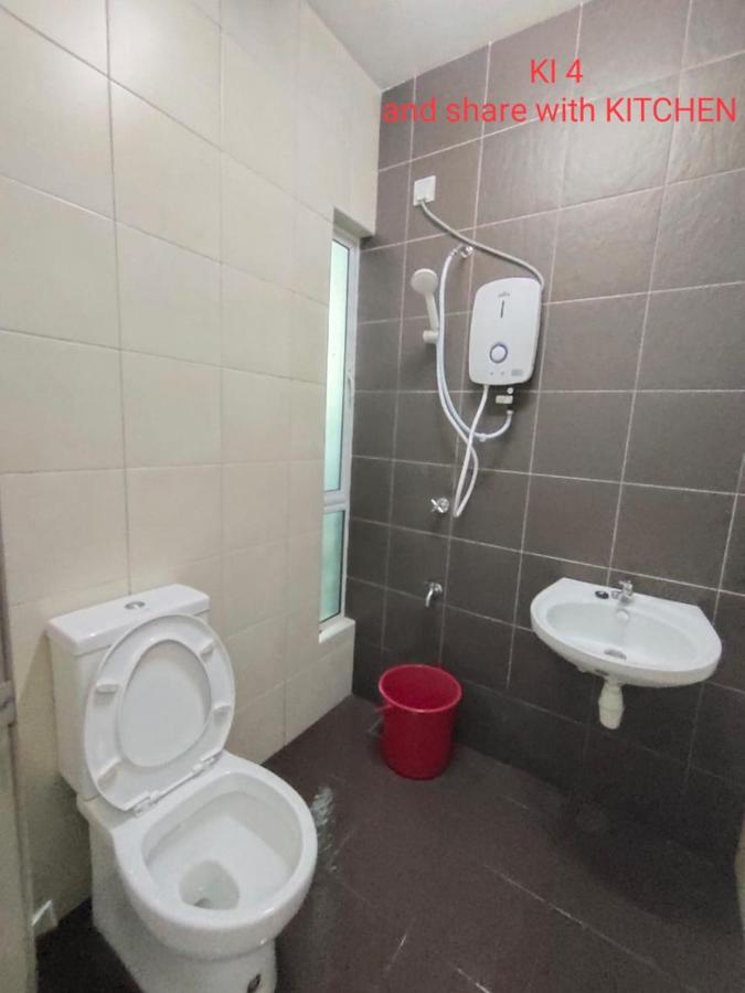 Karak Indah Homestay Habitación foto