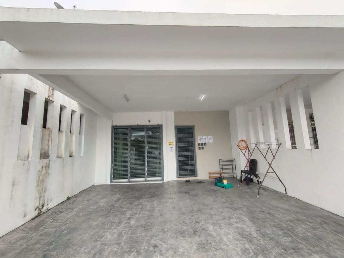 Karak Indah Homestay Exterior foto